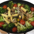 妻はベトナム人's cooksnap of when they made 簡単♪たことえびのアヒージョ.