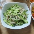 みさとんぼ's cooksnap of when they made 鶏胸肉とキューリだけのサラダ♪.