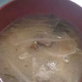 クックUL8OCM☆'s cooksnap of when they made サバ缶となめこの栄養満点味噌汁♪.