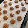 ♪おれんじ30♪'s cooksnap of when they made 甘すぎないチョコがけマカロン.