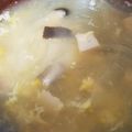 MIMIMIMI＊'s cooksnap of when they made 玉ネギ、エリンギ、溶き卵のコンソメスープ.