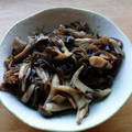 よっしーにゃんこ's cooksnap of when they made 簡単☆キノコと蒟蒻の旨味噌きんぴら.