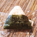 林檎を剥いて歩こう's cooksnap of when they made 白だしで♡ ごま油の和風オイルおにぎり.