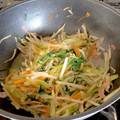 MAYUSHIZU's cooksnap of when they made 簡単！もやしと青梗菜の中華炒め.