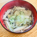 ボブナナ's cooksnap of when they made 簡単和食にあさりとオクラえのきのお吸い物.