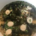 Yokchina's cooksnap of when they made 超簡単 わかめスープ.