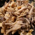 さくら雪山's cooksnap of when they made しめじと卵の炒めもの.