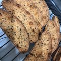 ユカtoマオマオ's cooksnap of when they made ザクっと香ばしい✿ごまきな粉ビスコッティ.