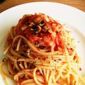 しみべん's cooksnap of when they made カプリ風トマトとニンニクのスパゲッティ.