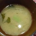 ｽｶｲﾌｨｯｼｭ☆'s cooksnap of when they made 旬【スナップえんどうとワカメの味噌汁】.