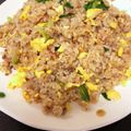5匹のぶた's cooksnap of when they made 卵レタスベーコンきざみねぎ塩パラパラ炒飯.