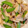 birdkayo's cooksnap of when they made タケノコと絹さやの塩炒め～♪.