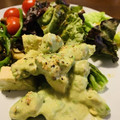pocook's cooksnap of when they made 鶏むね肉とアボカド 簡単マヨ和えサラダ.