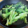 mocopoo's cooksnap of when they made お店直伝☆小松菜とブロッコリーの中華炒め.