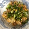 L9OUN0☆'s cooksnap of when they made 残り物リメイク！☆からあげとじ丼☆.