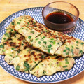 おじ☆さん's cooksnap of when they made 簡単、お好み焼きの粉でネギ焼。.