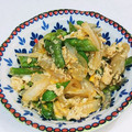くるくみYK's cooksnap of when they made さやえんどうと新玉ねぎの卵とじ♪.