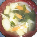 ムーミン☆ママ's cooksnap of when they made えのきと玉ねぎとわかめの味噌汁.