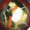 ムーミン☆ママ's cooksnap of when they made えのきと玉ねぎとわかめの味噌汁.