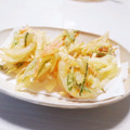 ぱふ♪'s cooksnap of when they made 新玉ねぎと絹さやのかき揚げ♡.
