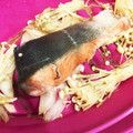 ゆかりりりー's cooksnap of when they made ルクエで鮭のバター蒸し.