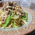 ダイナマイト漆黒's cooksnap of when they made 春キャベツと納豆そぼろスパゲティ.
