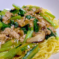 miumini's cooksnap of when they made 小松菜と豚挽の簡単焼きそば！.