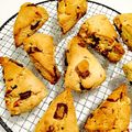 たいそうりえ's cooksnap of when they made スタバ風＊チョコチャンクスコーン.