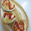 Tomiemon's cooksnap of when they made 一口でぱくっと！ウインナーパン.