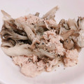 みっくママ's cooksnap of when they made 超簡単な和え物♪舞茸とツナ缶だけ.