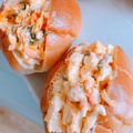 KAORULALA's cooksnap of when they made かにかまと卵と三つ葉のロールパンサンド.