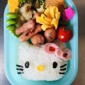 とむとむあき's cooksnap of when they made キャラ弁 簡単キティーチャン.