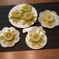 プルンバゴ's cooksnap of when they made 簡単 キウイの飾り切り 蓮の花.