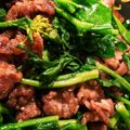 クック6XAIPP☆'s cooksnap of when they made 菜の花と牛肉のにんにく炒め【ＪＡ福岡市】.