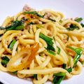 miumini's cooksnap of when they made 豚ひき肉とニラでさっぱり醤油焼きうどん.