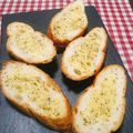 あゆまんま♪'s cooksnap of when they made 材料三つで絶品ガーリックバジルバター.