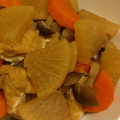 ゆみさん！'s cooksnap of when they made 和！大根としめじの煮物。.