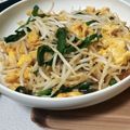 ケー♪'s cooksnap of when they made スタミナ満点☆ニラ玉もやし炒め.
