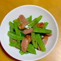 kitty・yumi's cooksnap of when they made さやえんどうとベーコンのガーリック炒め♡.
