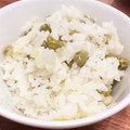 エル♀'s cooksnap of when they made 市販の白だしを使って 超簡単♡豆ごはん.