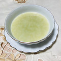 ビーちゃんマム's cooksnap of when they made 捨てないで！えんどう豆のさやのスープ.