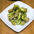 和☆2049's cooksnap of when they made 皮まで美味しい！カリッと揚げ焼きそら豆✨.