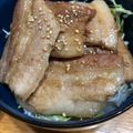 チップリン♩'s cooksnap of when they made 秘伝のタレで十勝豚丼風豚丼.