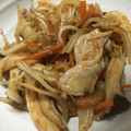 クックM6DK2O☆'s cooksnap of when they made 簡単節約！豚こまと野菜ときのこの辛旨炒め.