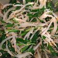 きのこの里味's cooksnap of when they made 簡単5分でおつまみ＊ニラもやしのゴマ和え.