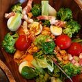 さぁ★たぁ★'s cooksnap of when they made 生ハムとスモークサーモンのシーザーサラダ.