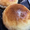 tengoecho's cooksnap of when they made 自家製天然酵母でふわふわバンズ♪.