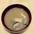 わたさな2016's cooksnap of when they made 旨味たっぷり◎しいたけとたまねぎのみそ汁.