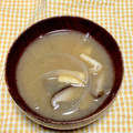 わたさな2016's cooksnap of when they made 旨味たっぷり◎しいたけとたまねぎのみそ汁.