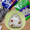 ☆あいちゃん's cooksnap of when they made ✿はちみつ梅とふりかけのおにぎり✿.